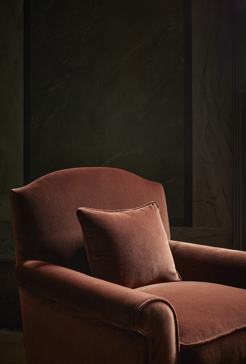 CAVENDISH ARMCHAIR DETAIL